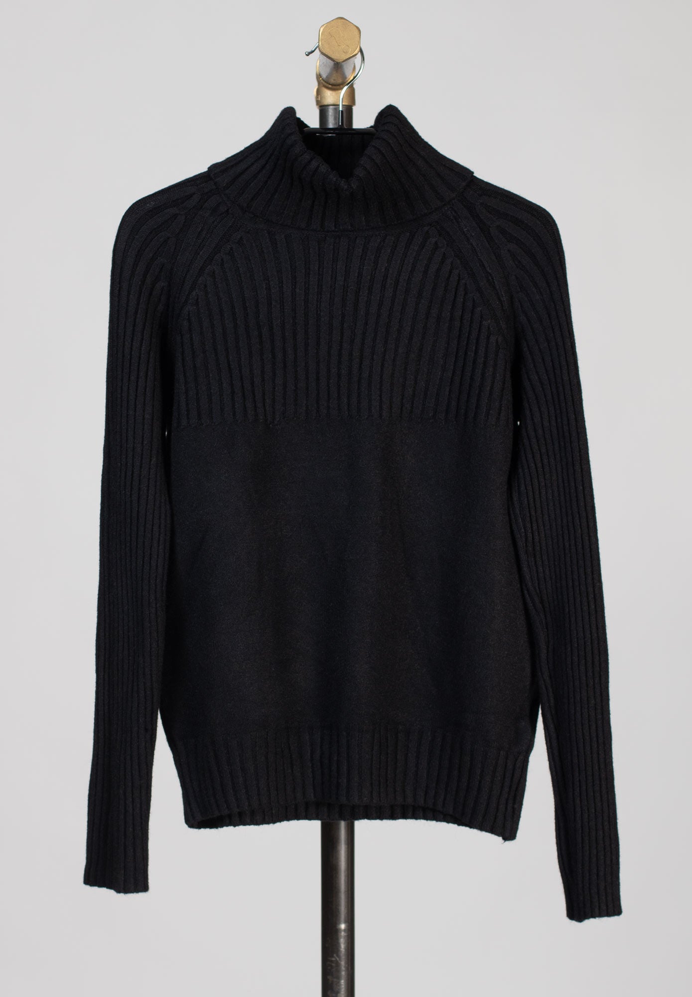 Stickad polotröja - Black
